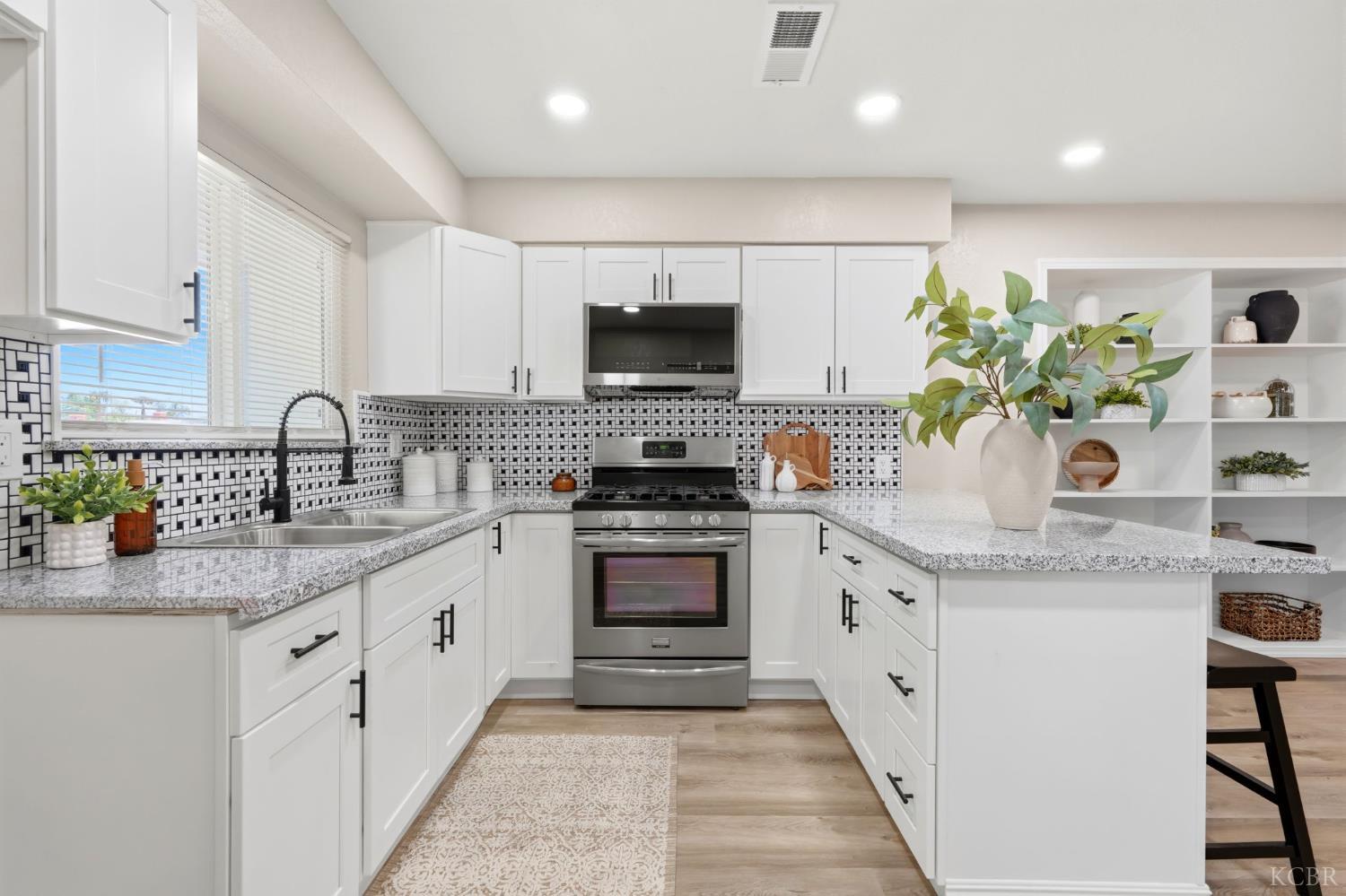 2245 E Lemmon Way, Hanford, CA 93230