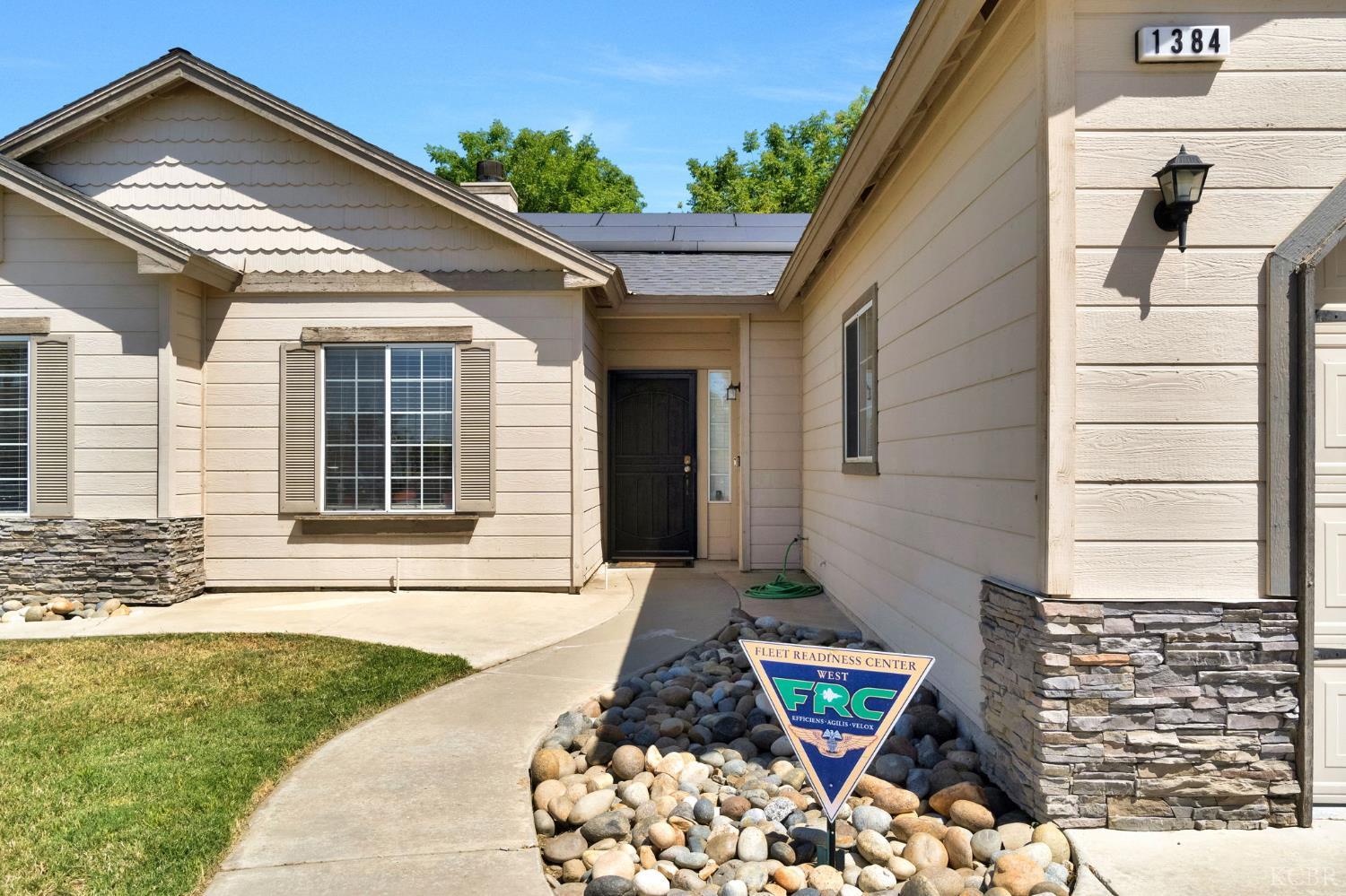 1384 Tulip St, Lemoore, CA 93245