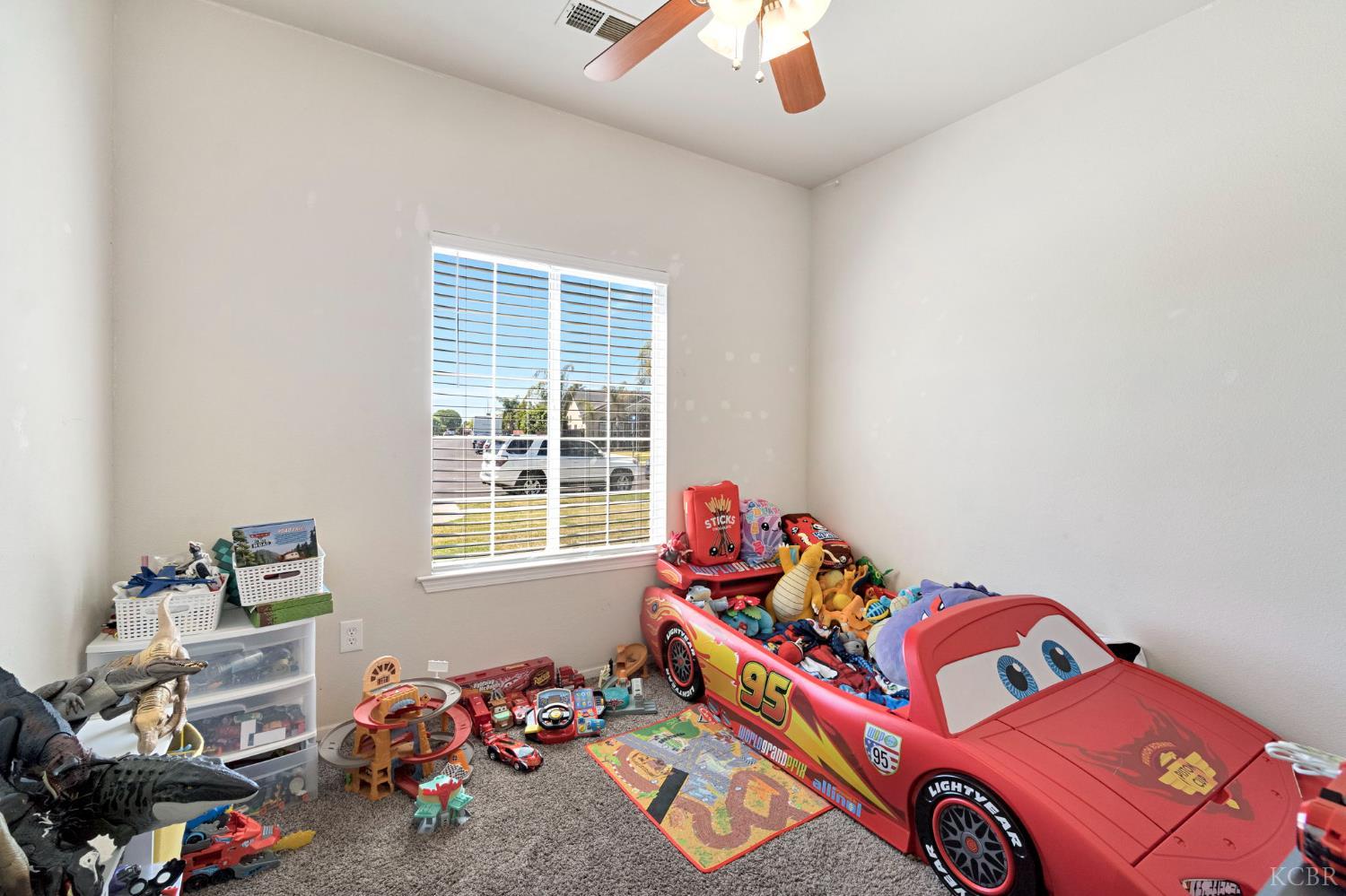1384 Tulip St, Lemoore, CA 93245