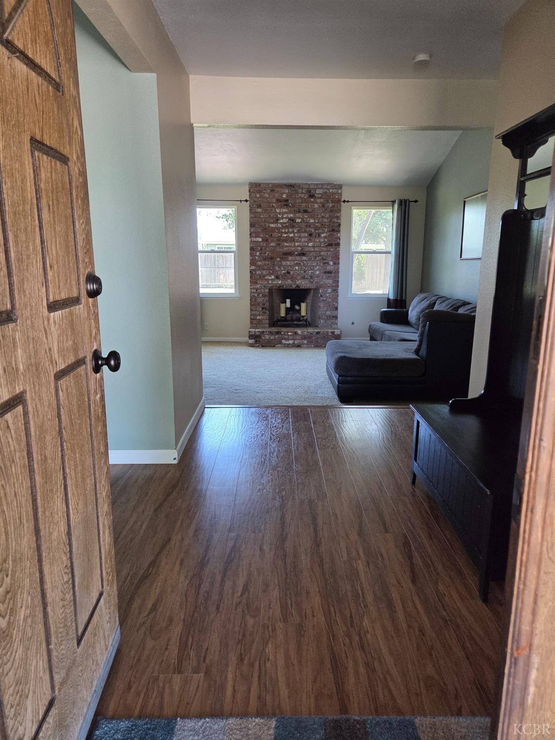 757 Redwood Ln, Lemoore, CA 93245