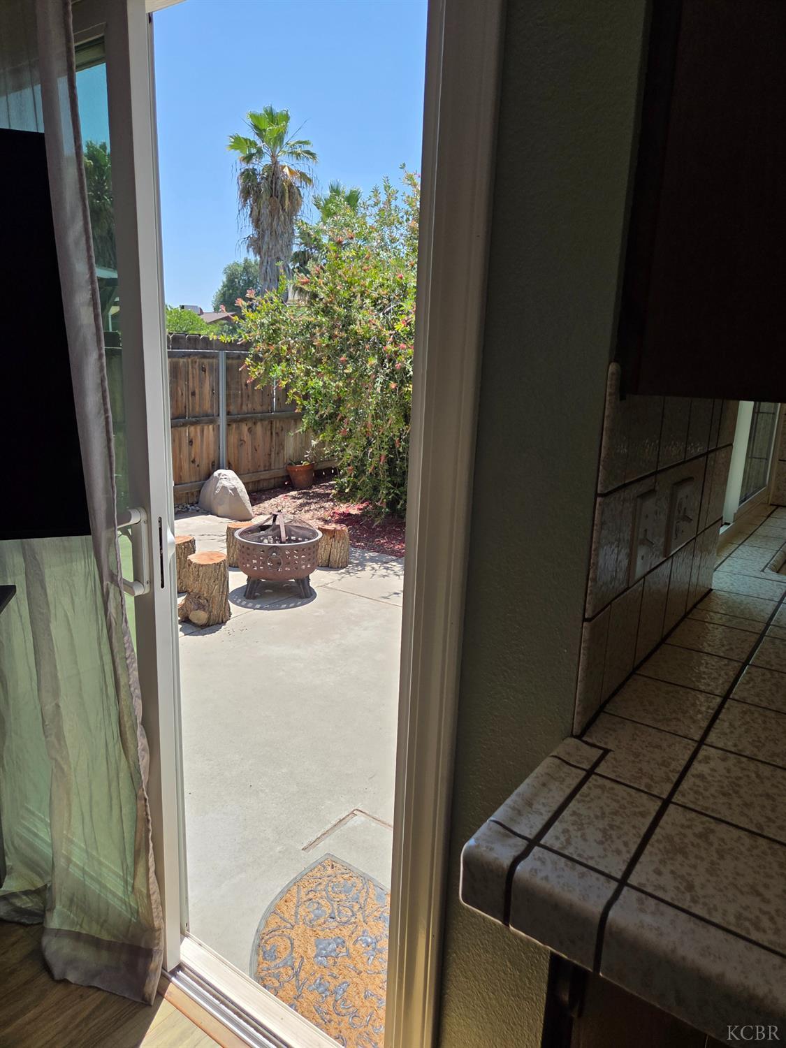 757 Redwood Ln, Lemoore, CA 93245