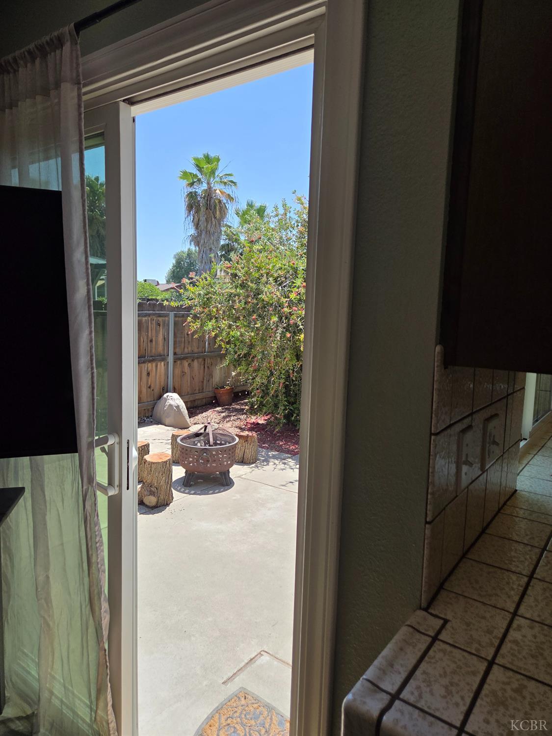 757 Redwood Ln, Lemoore, CA 93245