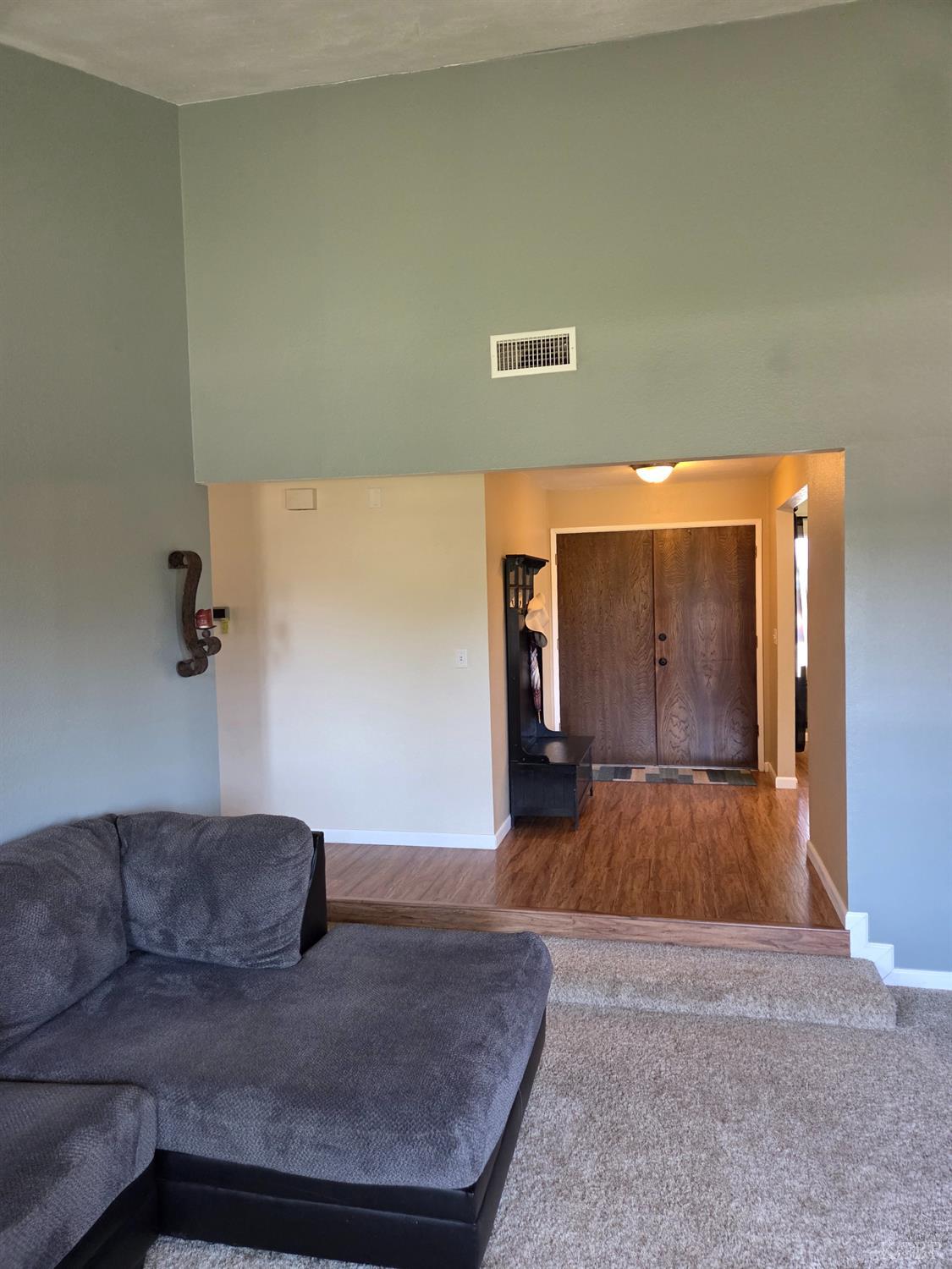 757 Redwood Ln, Lemoore, CA 93245