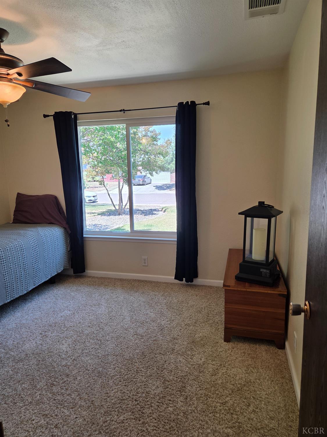 757 Redwood Ln, Lemoore, CA 93245