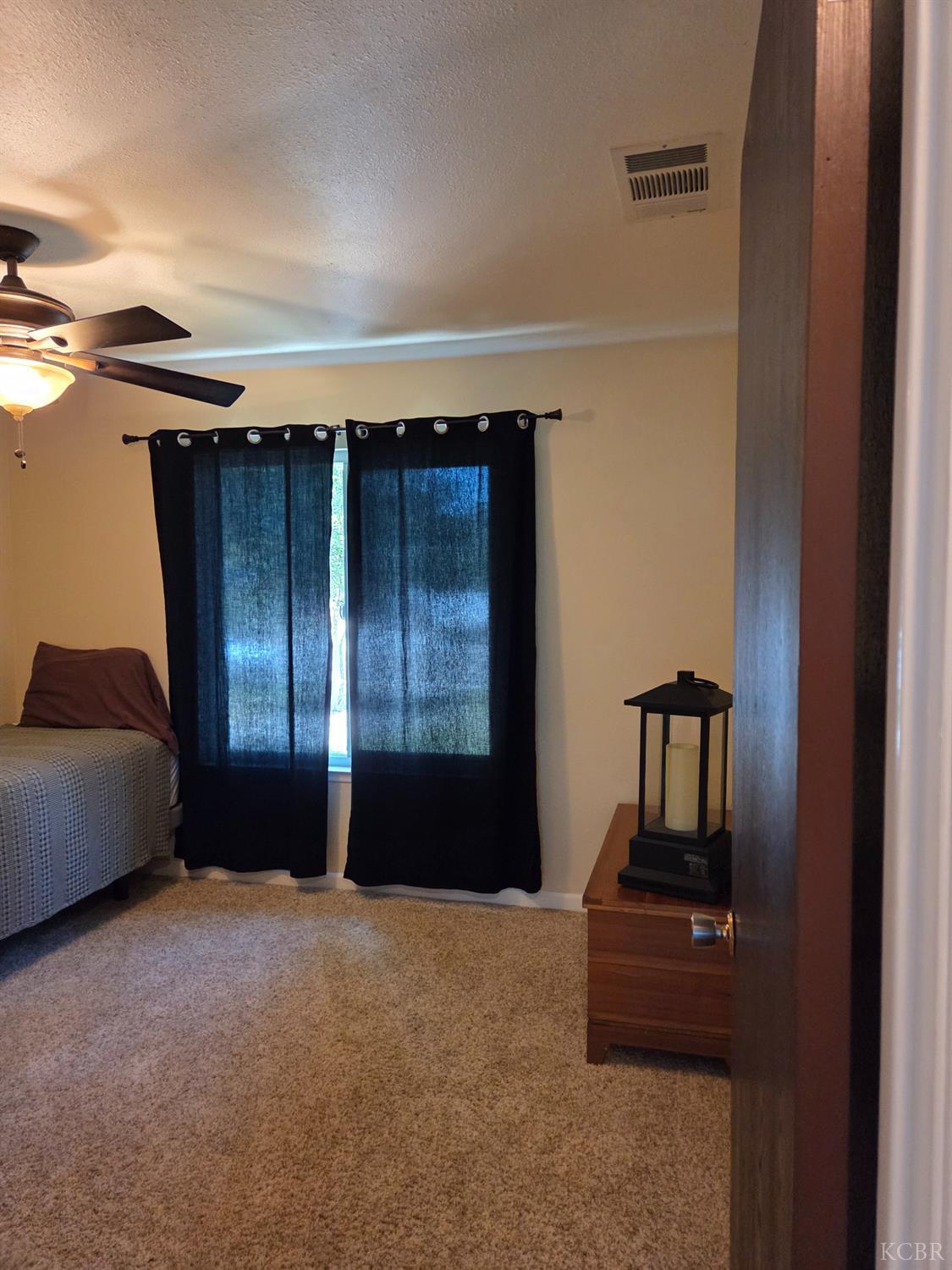 757 Redwood Ln, Lemoore, CA 93245
