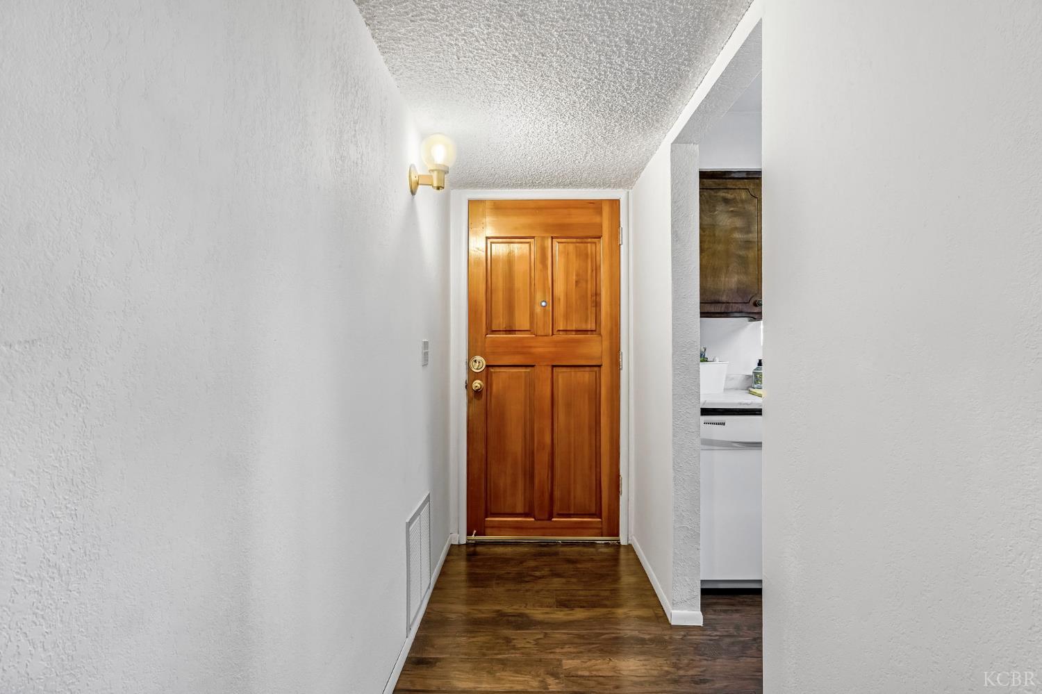903 Boxwood Ln, Lemoore, CA 93245