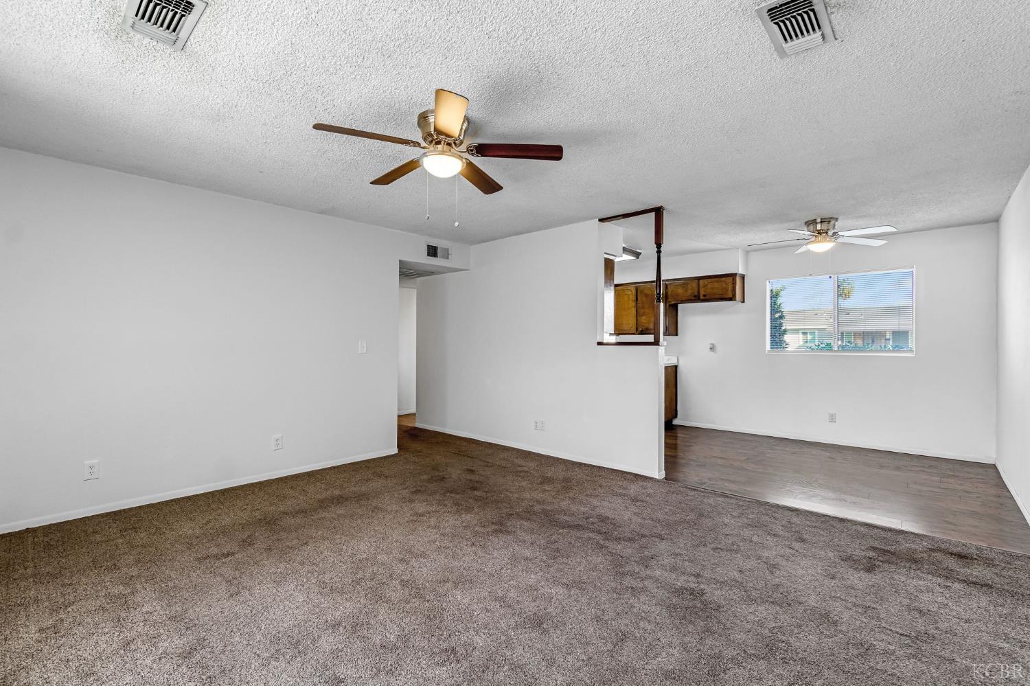 903 Boxwood Ln, Lemoore, CA 93245