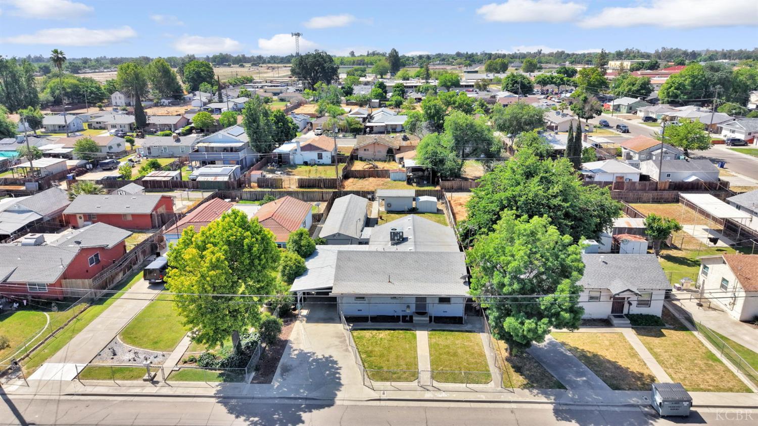 325 Oleander Ave, Lemoore, CA 93245