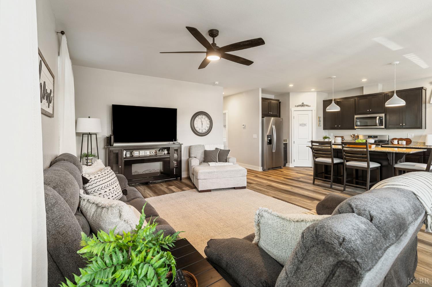 100 S Westwood Street, Porterville, CA 93257