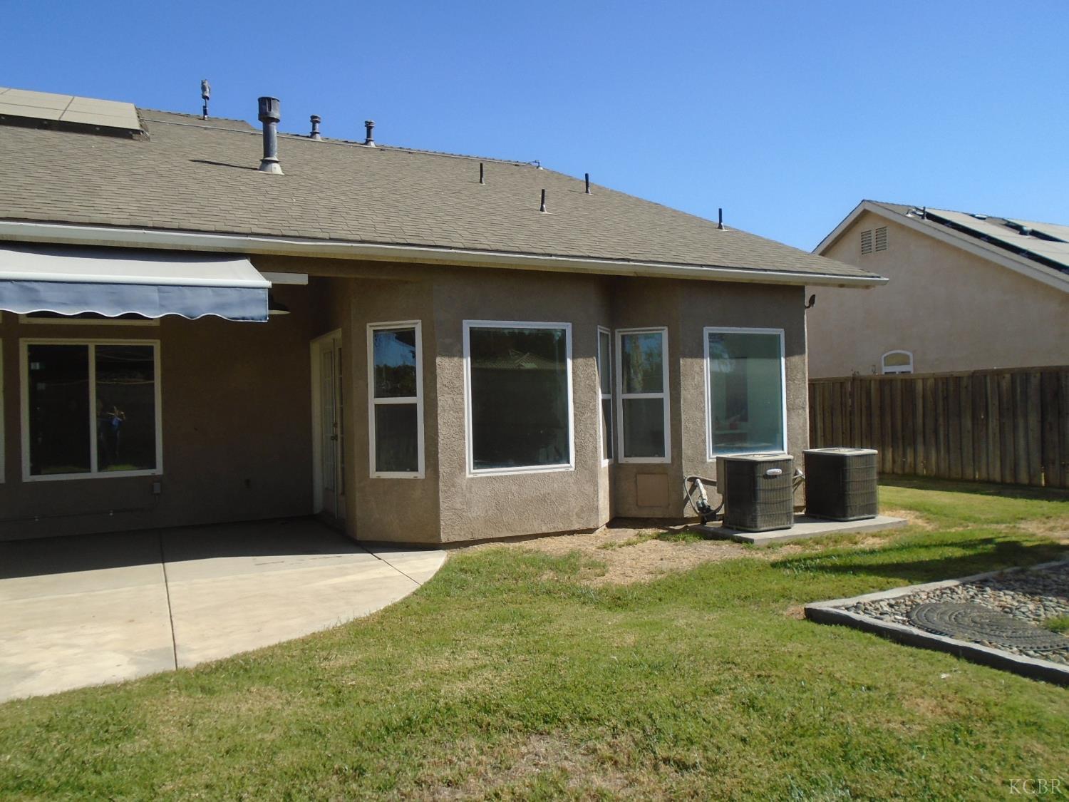 2288 N Arbor Ave, Hanford, CA 93230