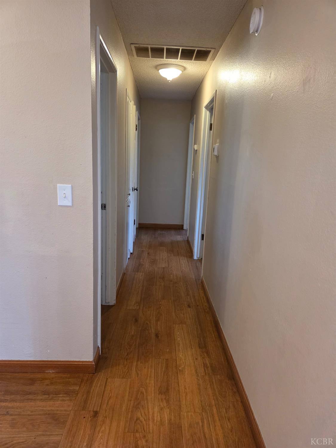 2889 Adrian Cir, Hanford, CA 93230