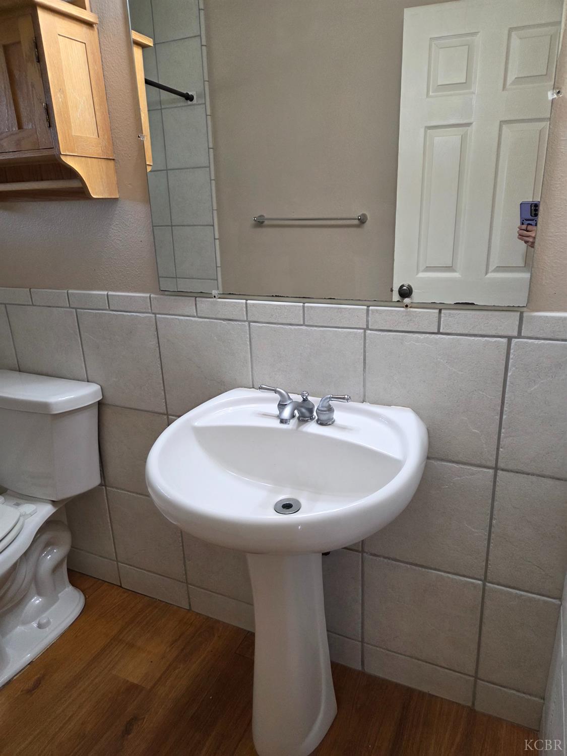 2889 Adrian Cir, Hanford, CA 93230