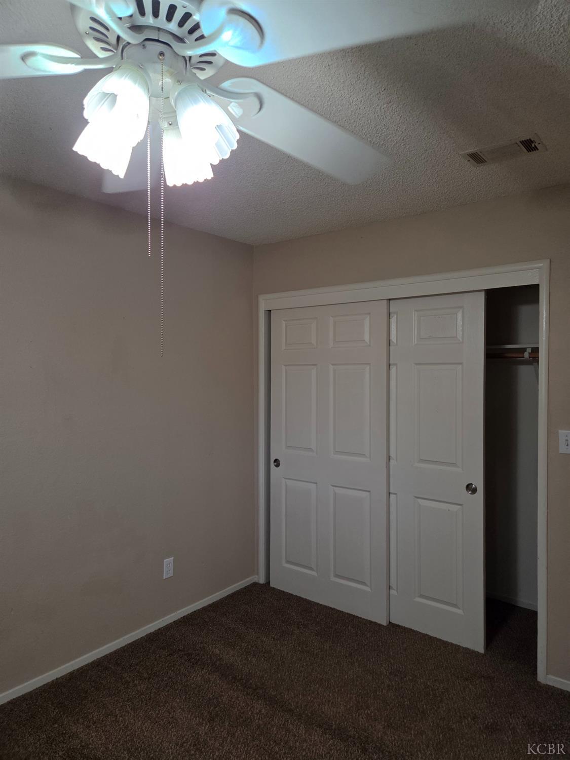 2889 Adrian Cir, Hanford, CA 93230