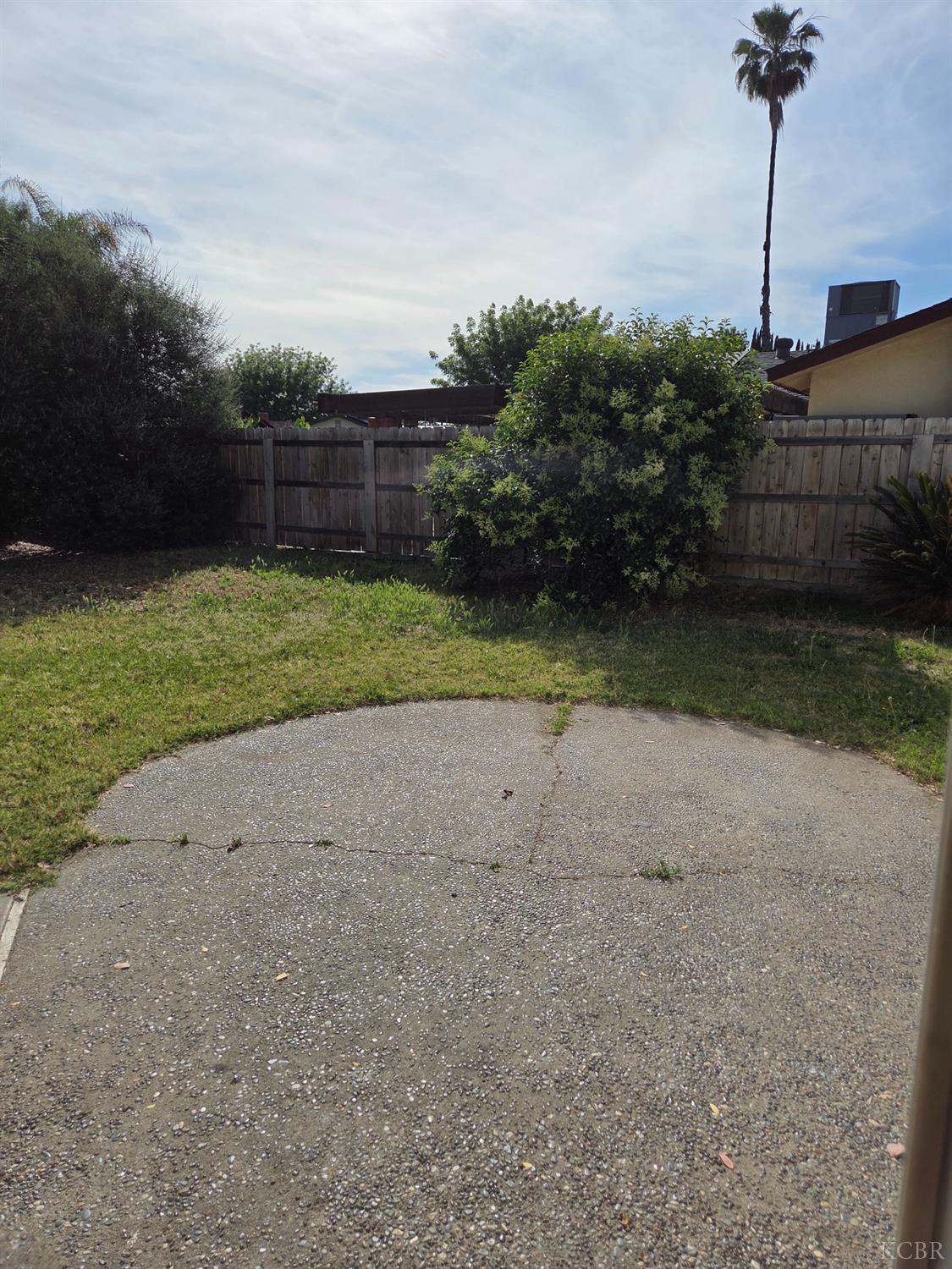 2889 Adrian Cir, Hanford, CA 93230