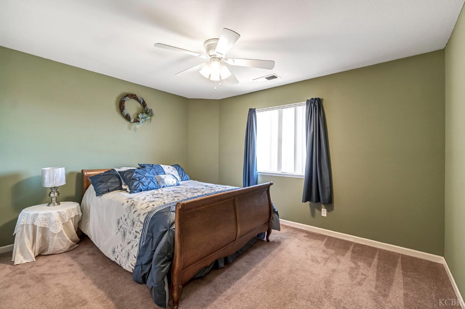 717 E Spring Ln, Lemoore, CA 93245