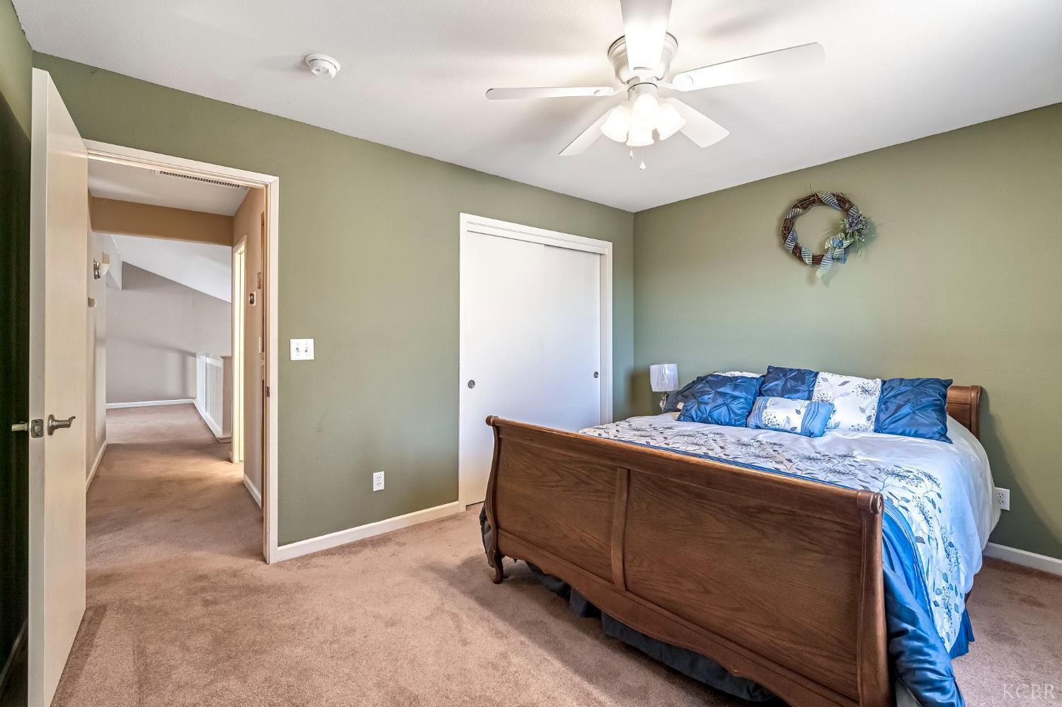 717 E Spring Ln, Lemoore, CA 93245