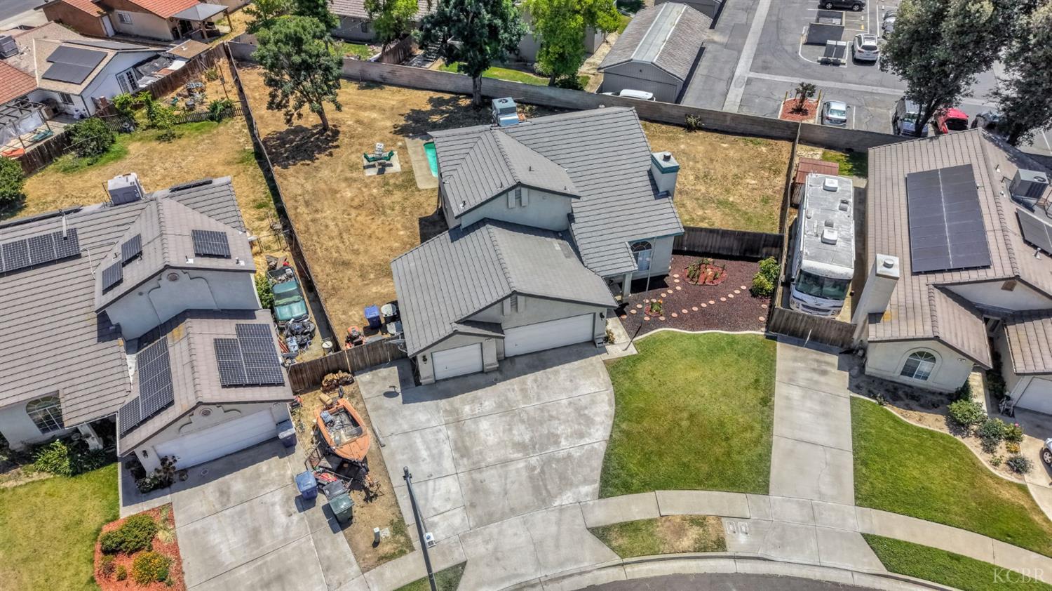 717 E Spring Ln, Lemoore, CA 93245