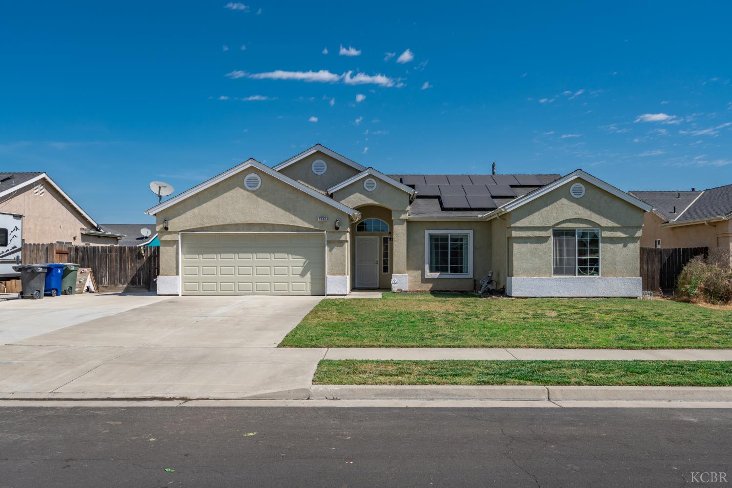 1644 Butternut St, Lemoore, CA 93245