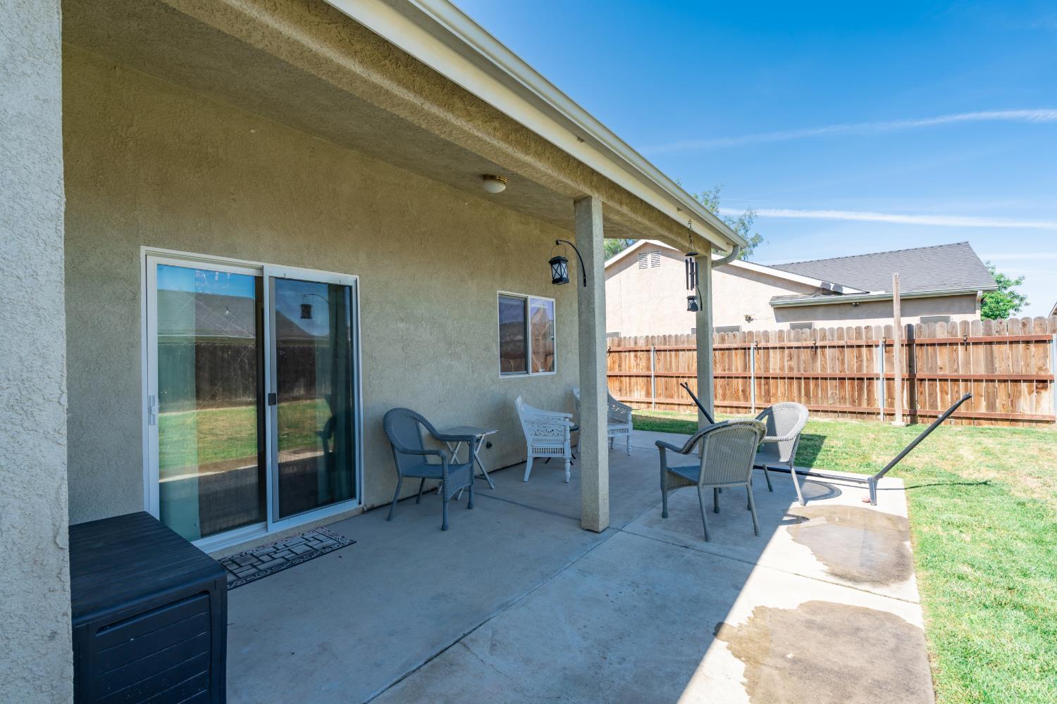 1644 Butternut St, Lemoore, CA 93245