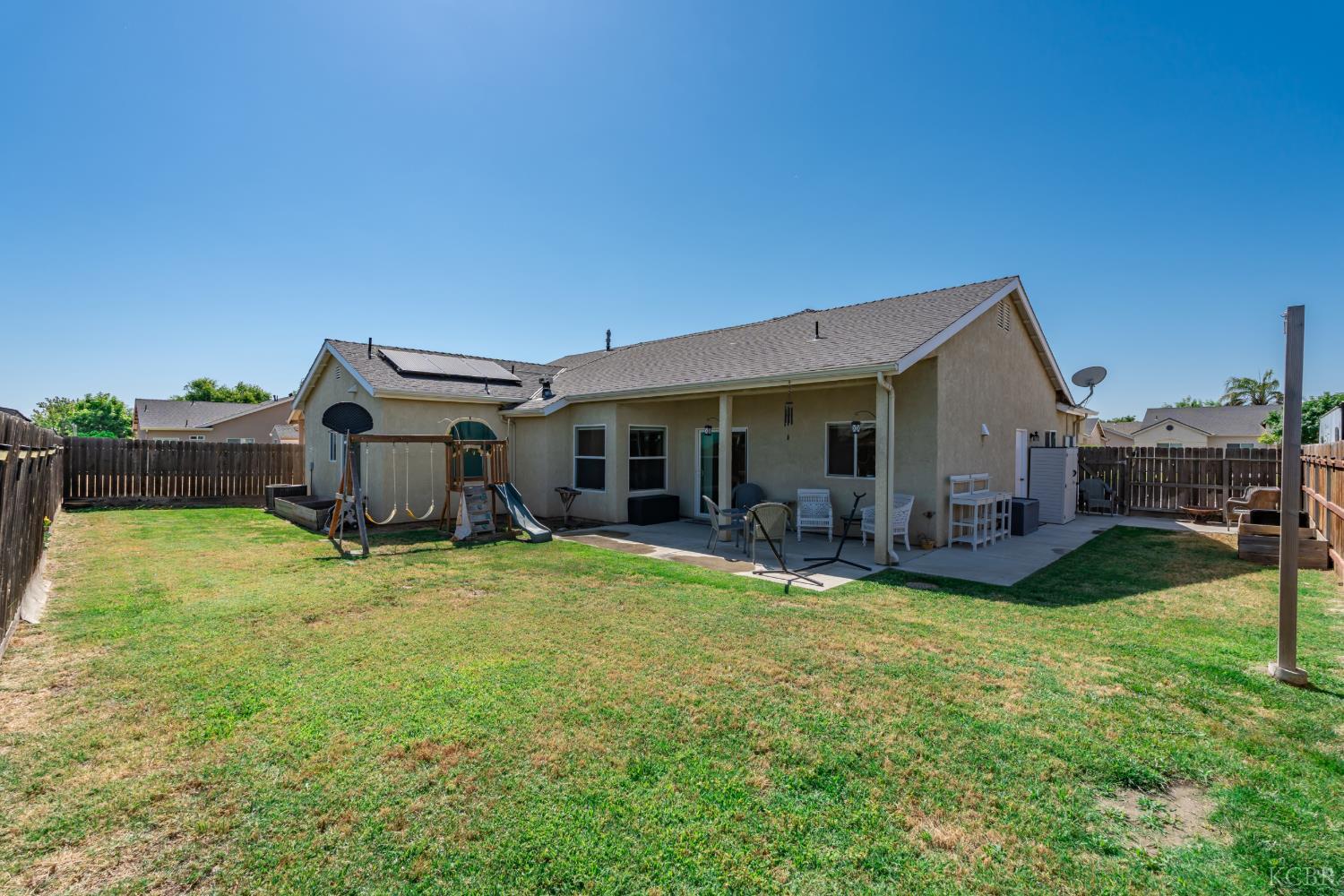 1644 Butternut St, Lemoore, CA 93245