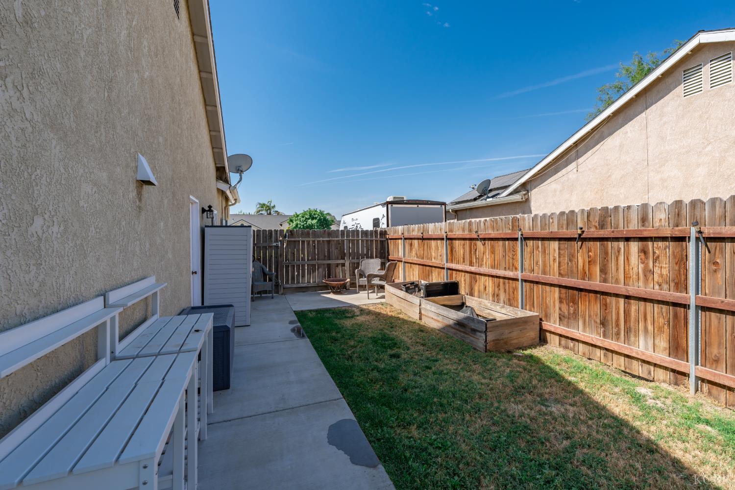 1644 Butternut St, Lemoore, CA 93245