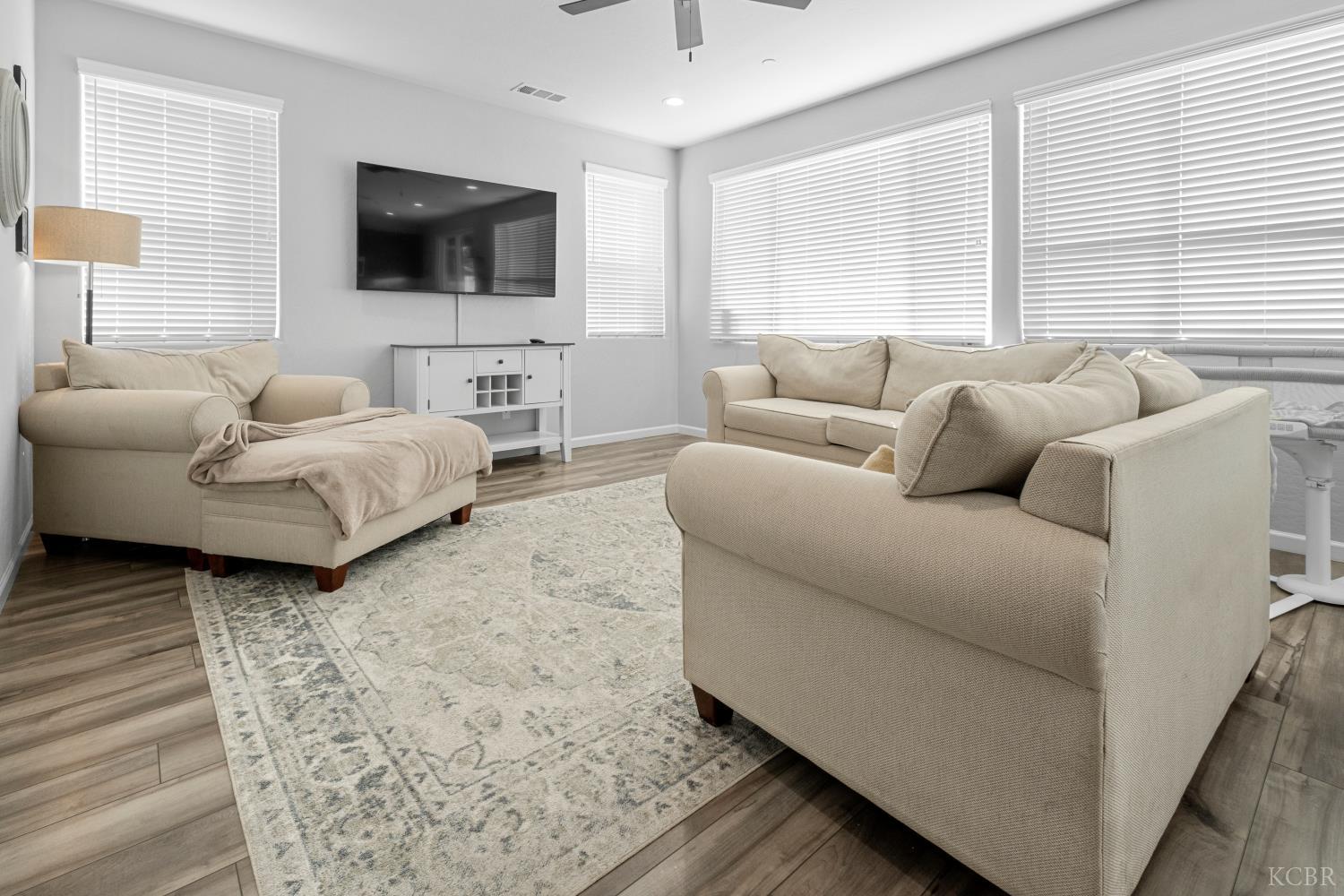2515 Muscat Street, Hanford, CA 93230