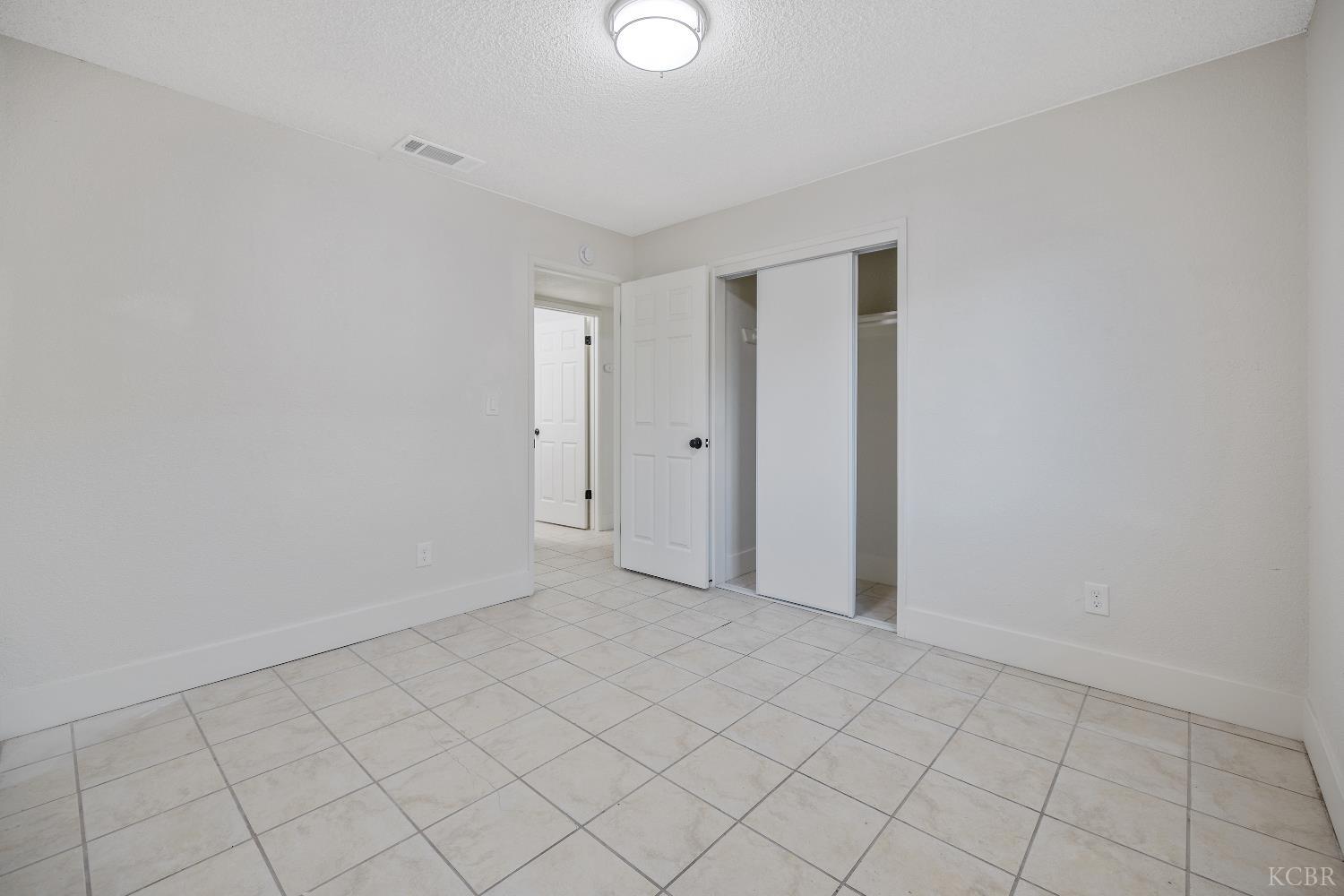 2251 E Clay Ave, Fresno, CA 93701