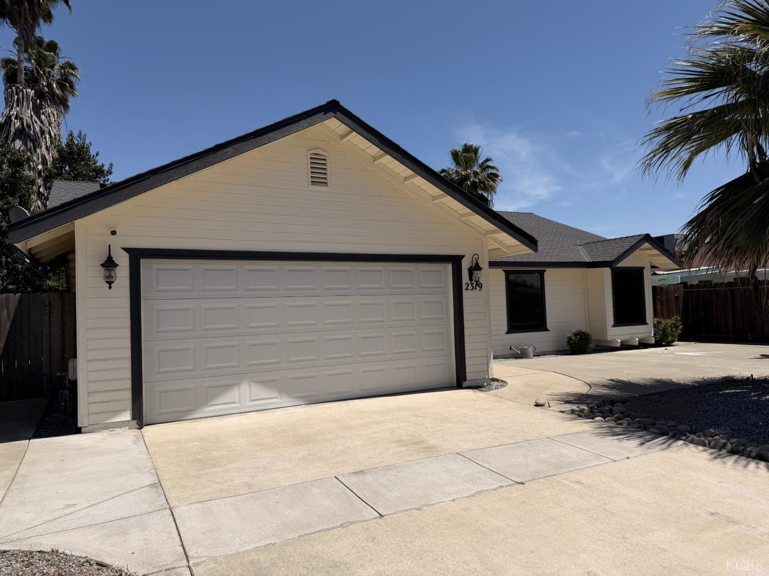 2319 Aspen St, Hanford, CA 93230