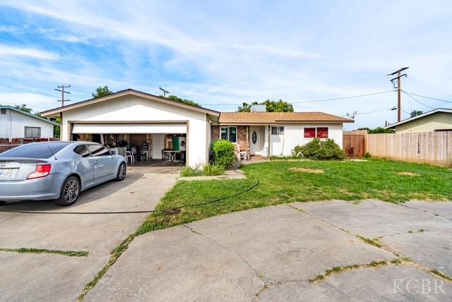 2615 N Quail Dr, Visalia, CA 93291