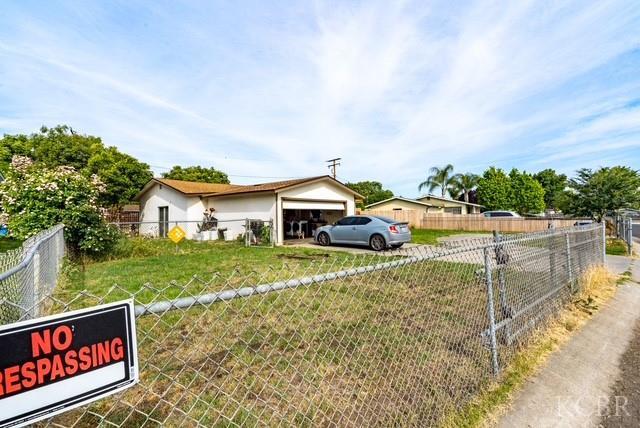 2615 N Quail Dr, Visalia, CA 93291
