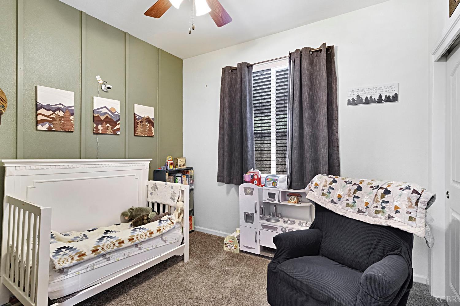 889 Legend Dr, Lemoore, CA 93245