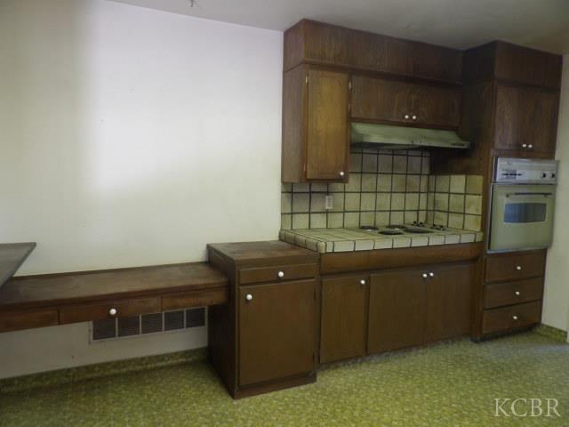 49 Vine, Lemoore, CA 93245