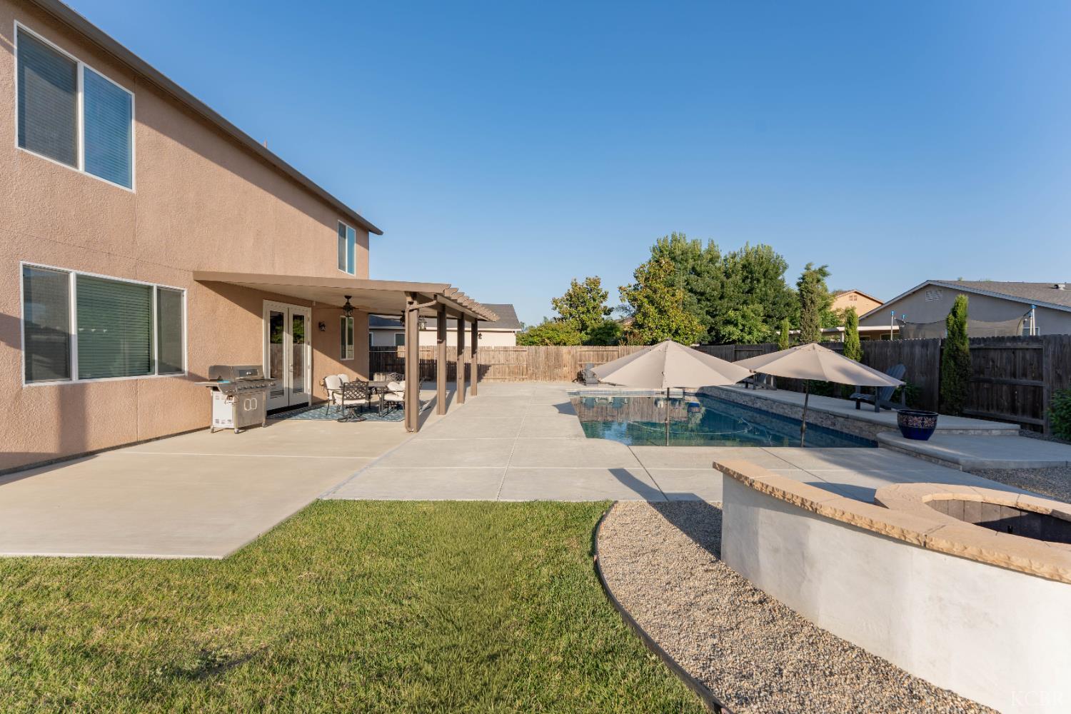 2335 W FLAGSTAFF Ct, Visalia, CA 93291