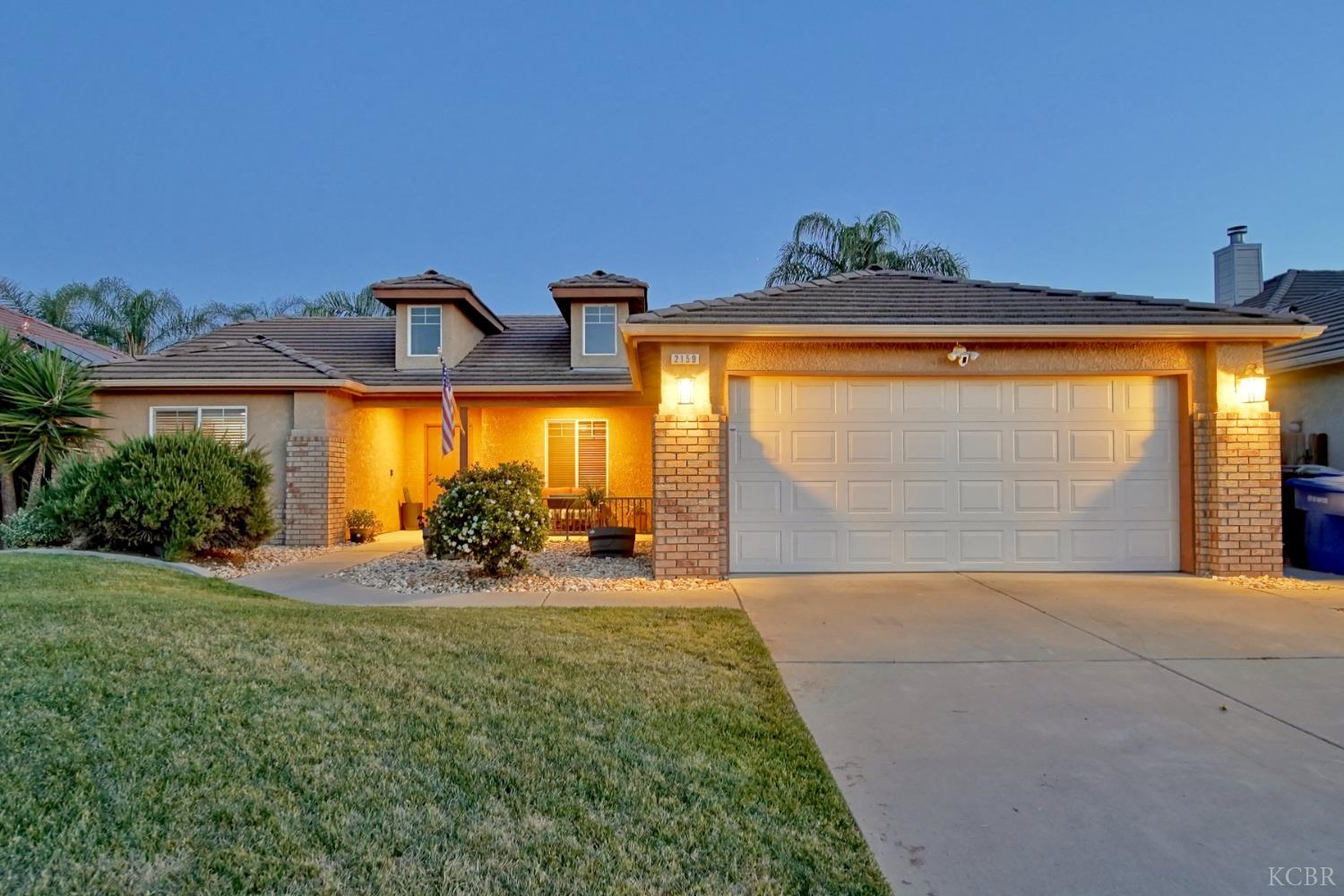 2159 Charlie Chambers Dr, Hanford, CA 93230