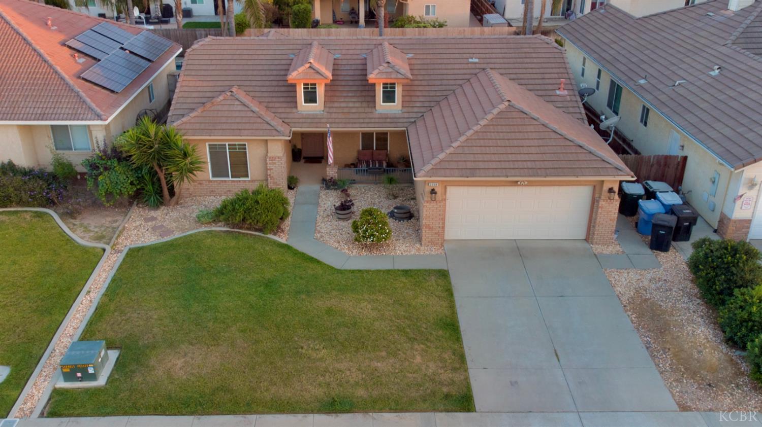 2159 Charlie Chambers Dr, Hanford, CA 93230