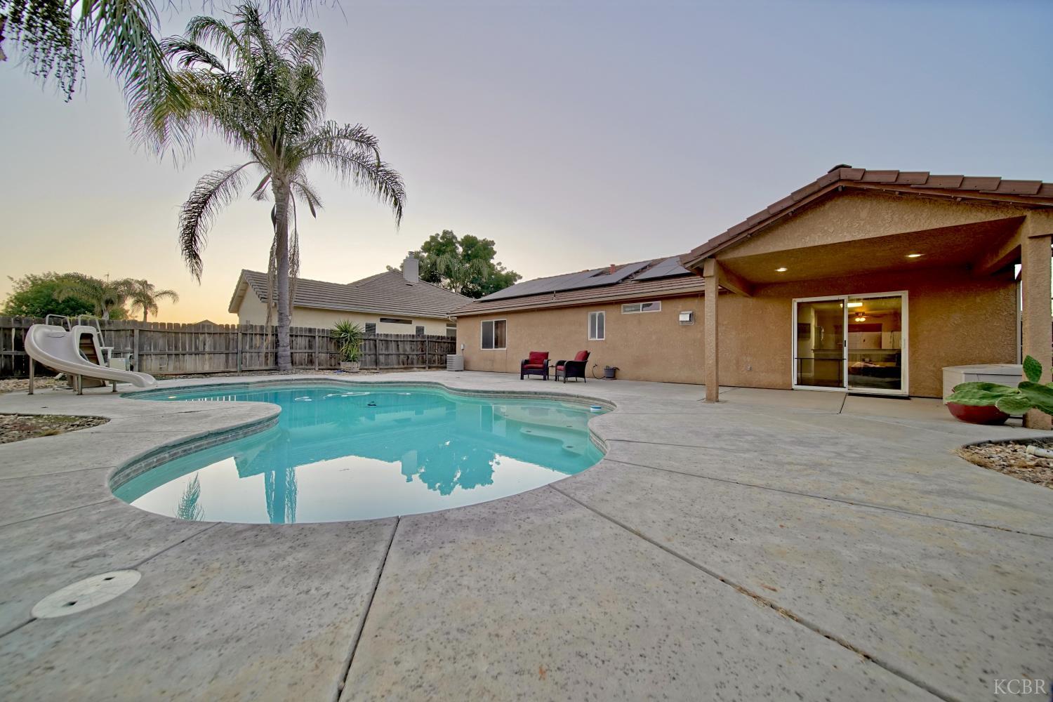 2159 Charlie Chambers Dr, Hanford, CA 93230