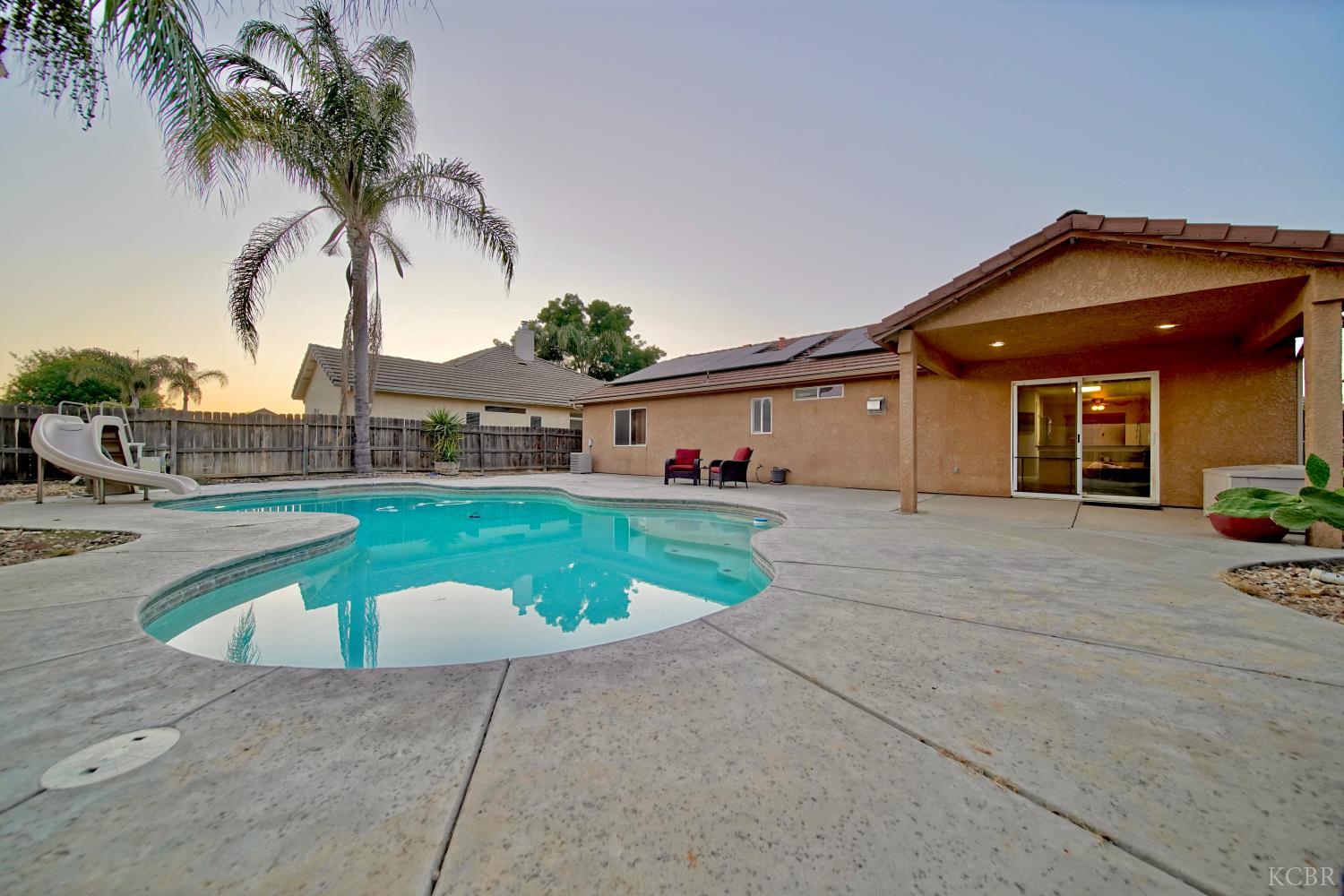 2159 Charlie Chambers Dr, Hanford, CA 93230