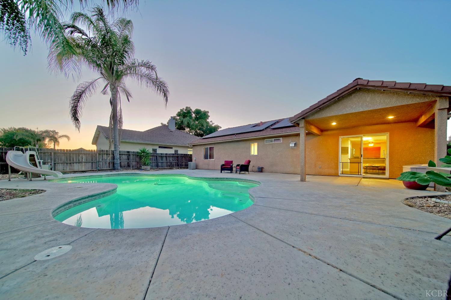 2159 Charlie Chambers Dr, Hanford, CA 93230