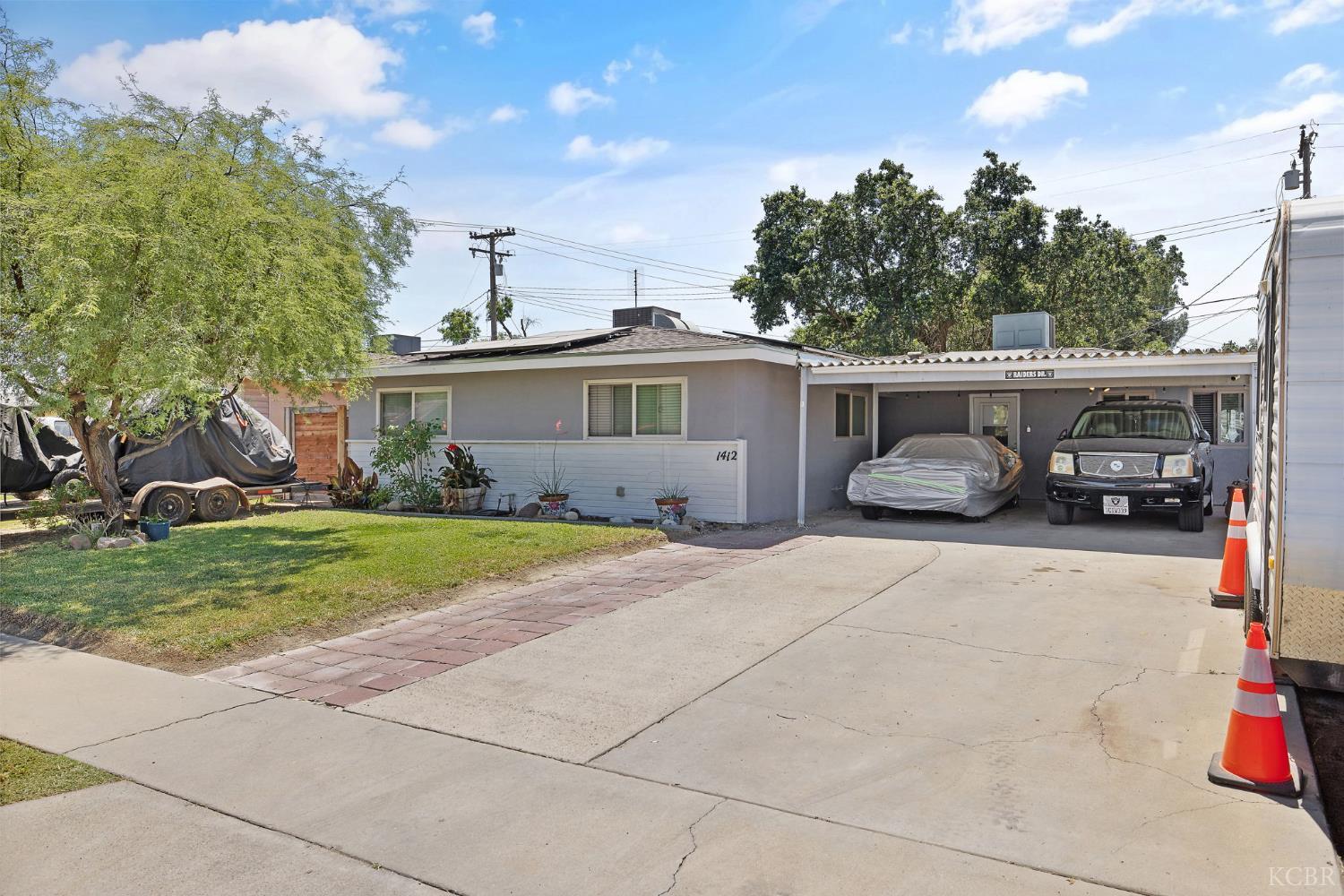 1412 N Williams St, Hanford, CA 93230