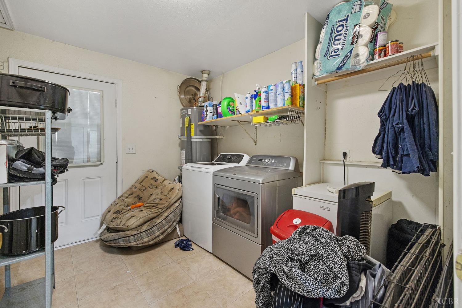 1412 N Williams St, Hanford, CA 93230