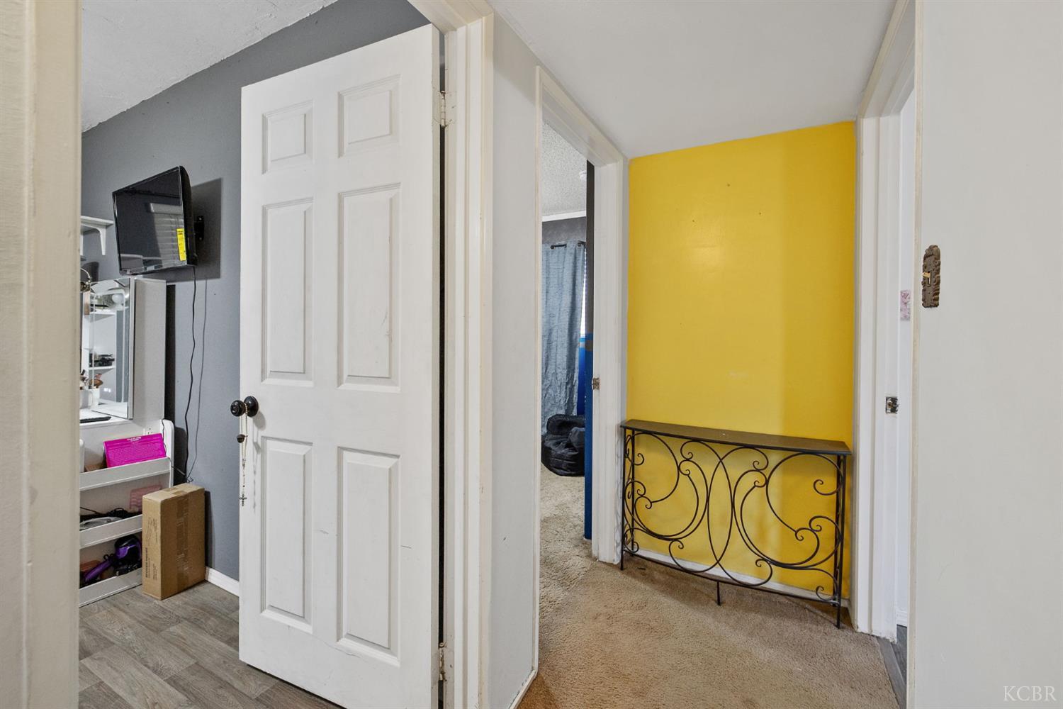 1412 N Williams St, Hanford, CA 93230