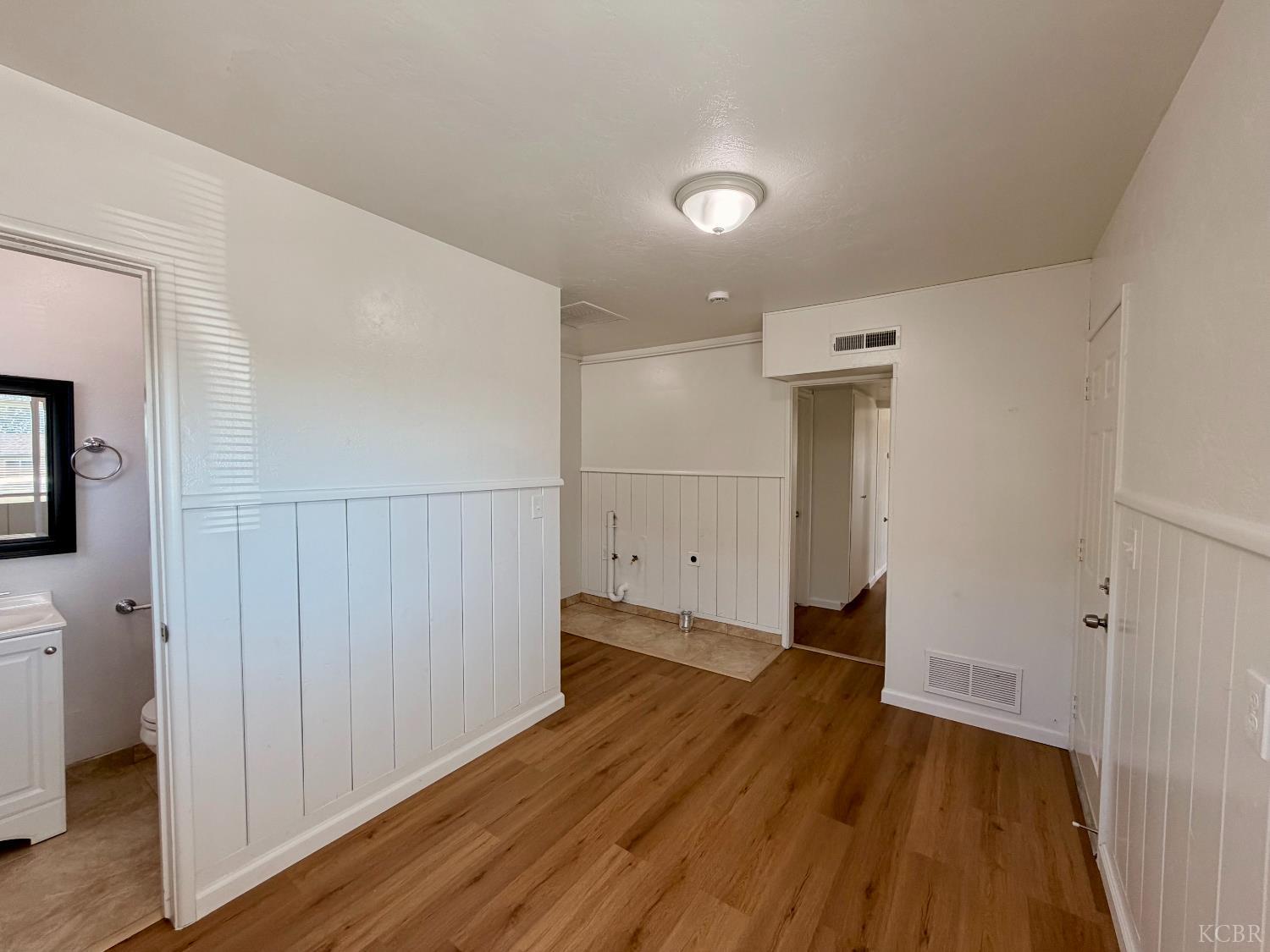 21225 S Feland Ave, Riverdale, CA 93656