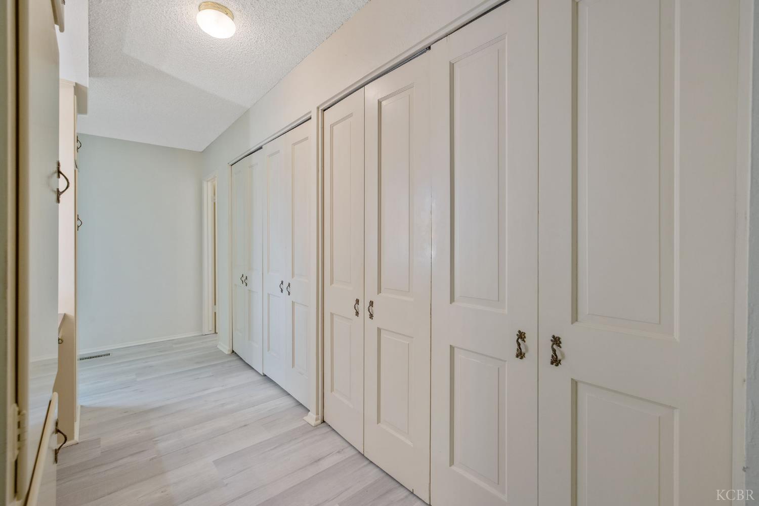 8640 12th Ave, Hanford, CA 93230