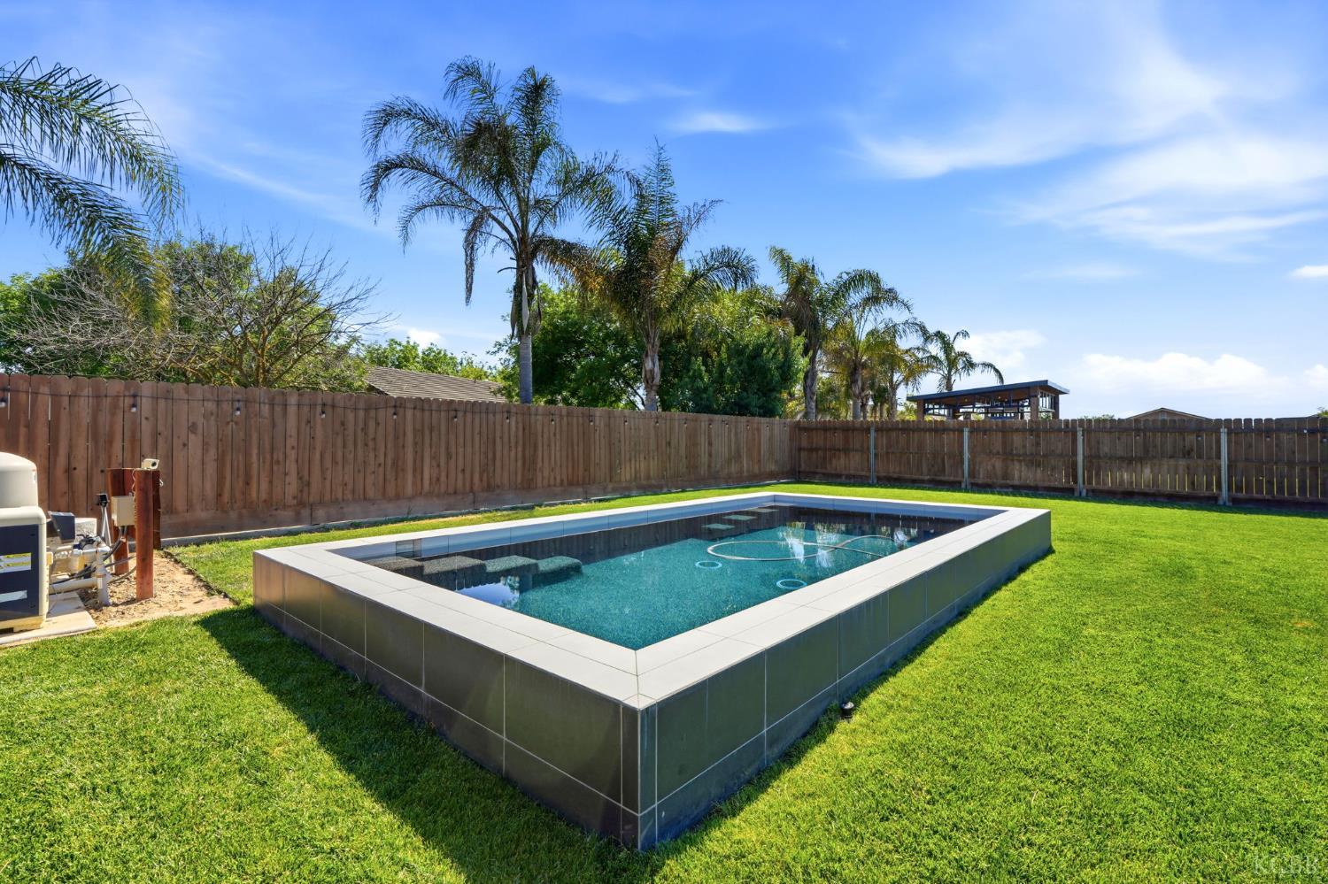 2045 W Chianti Way, Hanford, CA 93230
