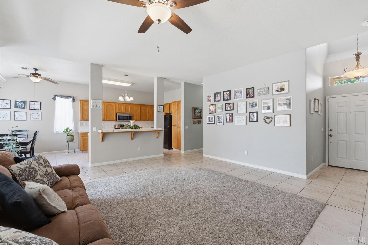 1757 Homestead Way, Lemoore, CA 93245
