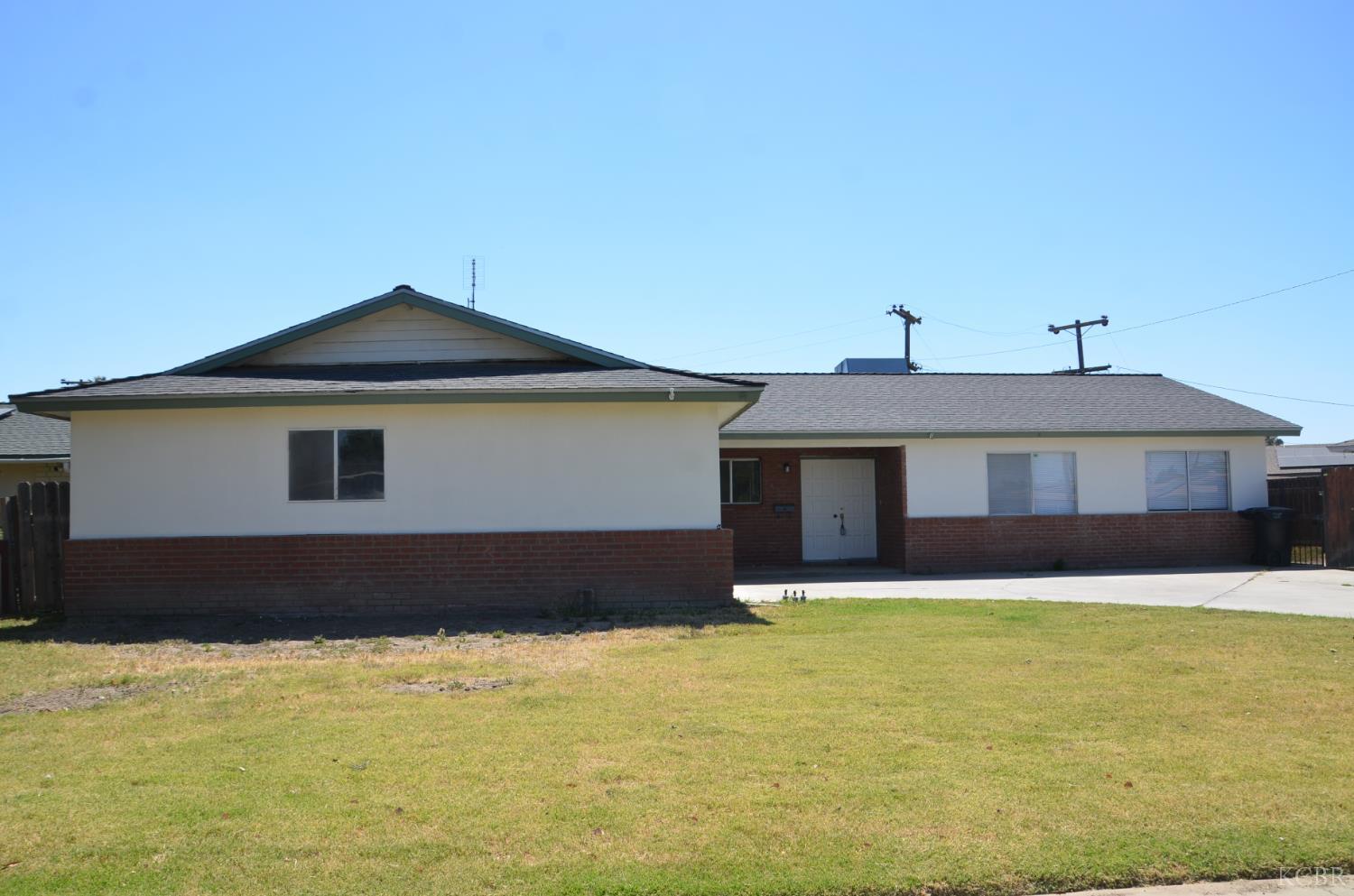 339 W Spring Ln, Lemoore, CA 93245