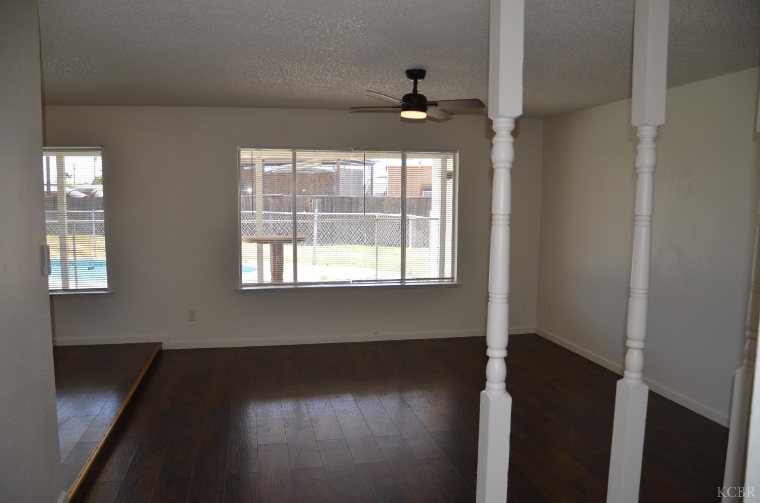 339 W Spring Ln, Lemoore, CA 93245