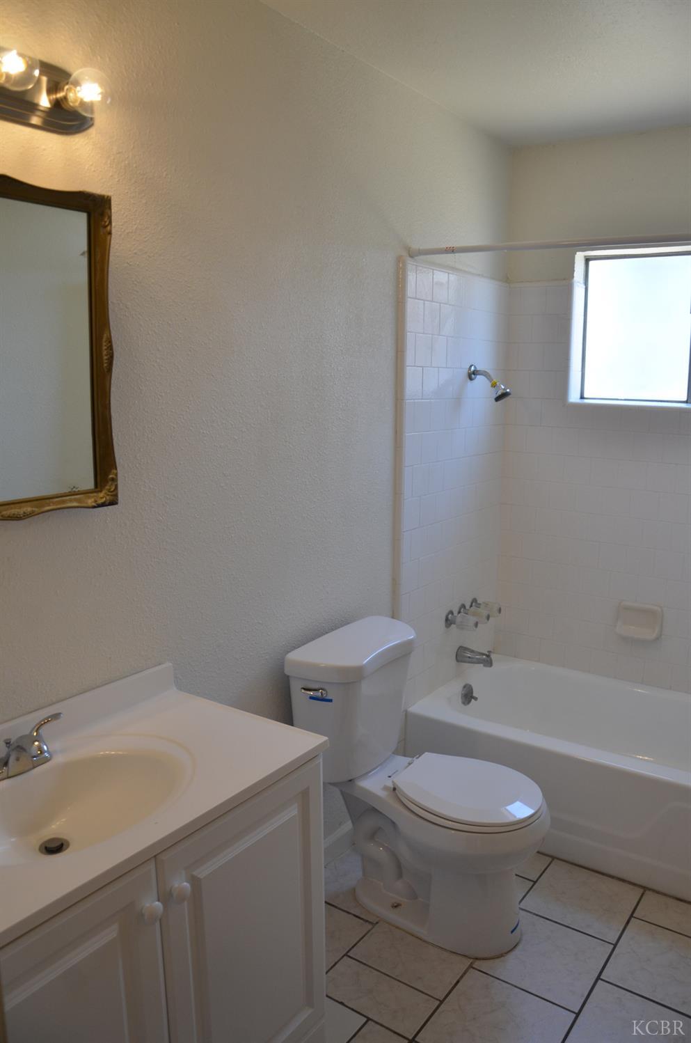 339 W Spring Ln, Lemoore, CA 93245