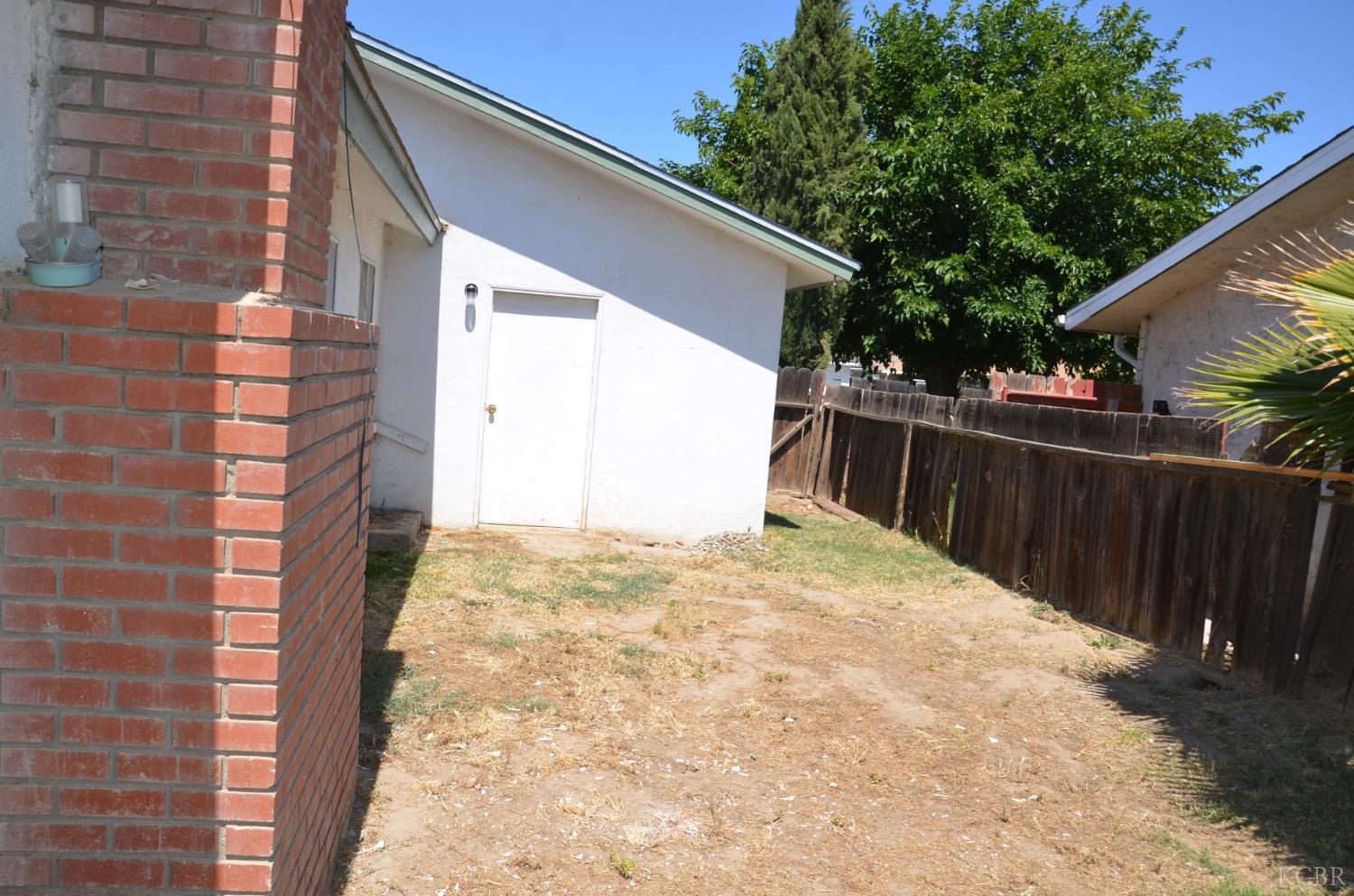 339 W Spring Ln, Lemoore, CA 93245