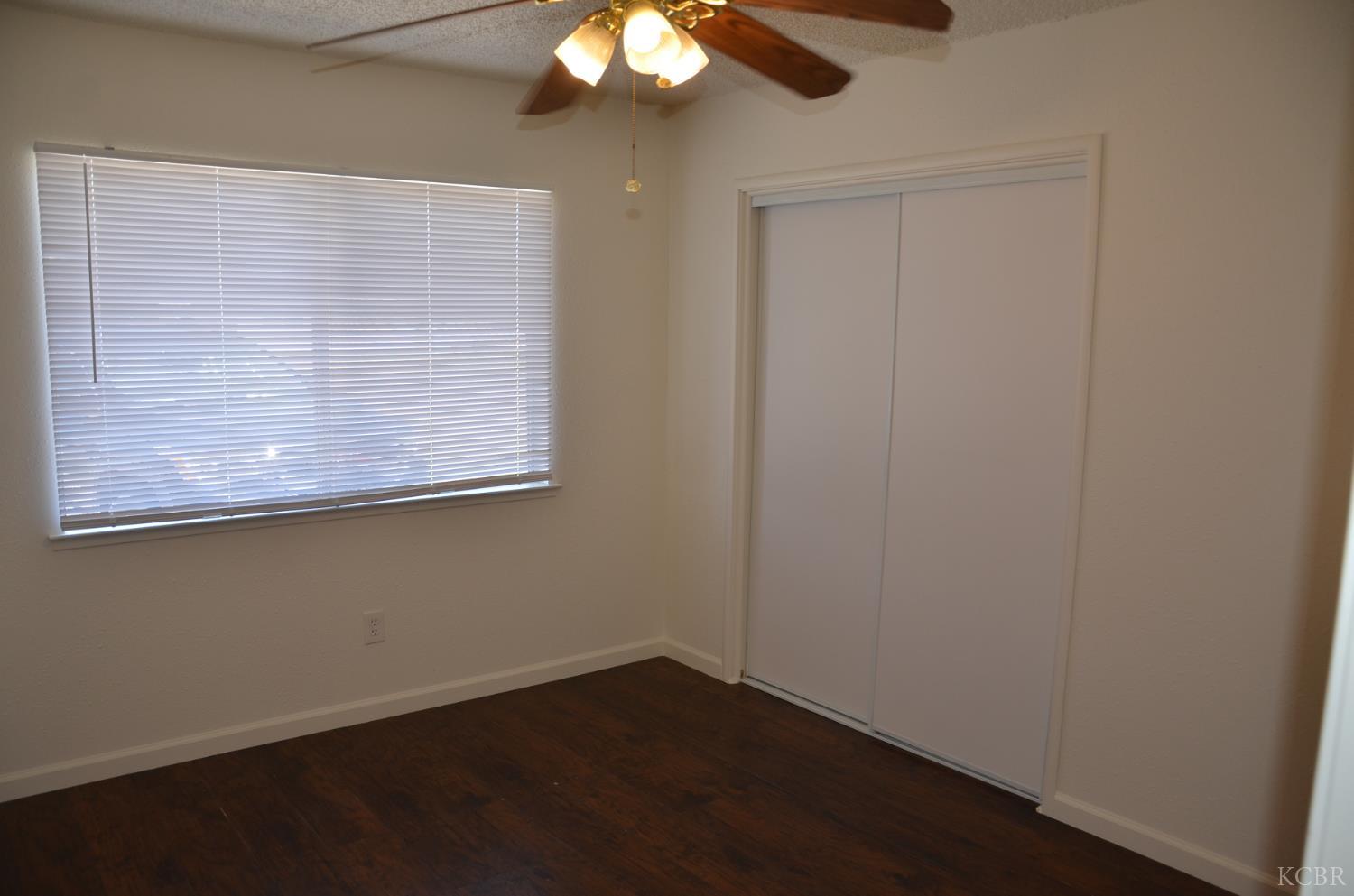 339 W Spring Ln, Lemoore, CA 93245